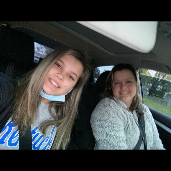 Meet your Posher, Julia - Picture 1 of 1